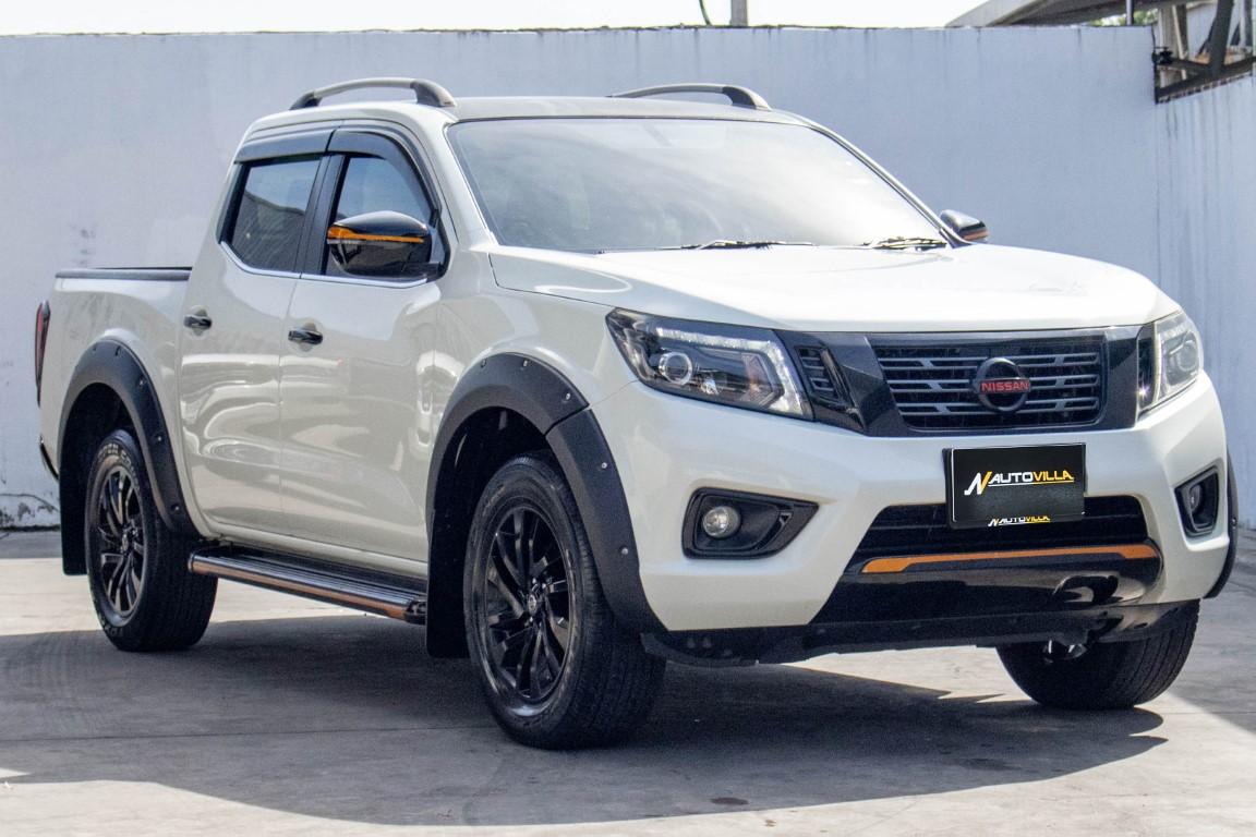 Nissan Navara Doublecab Calibre 2.5E Black Edition II M/T 2019 *LK0580*